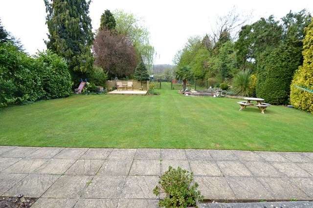  Image of 4 bedroom Detached house for sale in Birmingham Road Redditch B97 at Birmingham Road Bordesley Redditch, B97 6RL