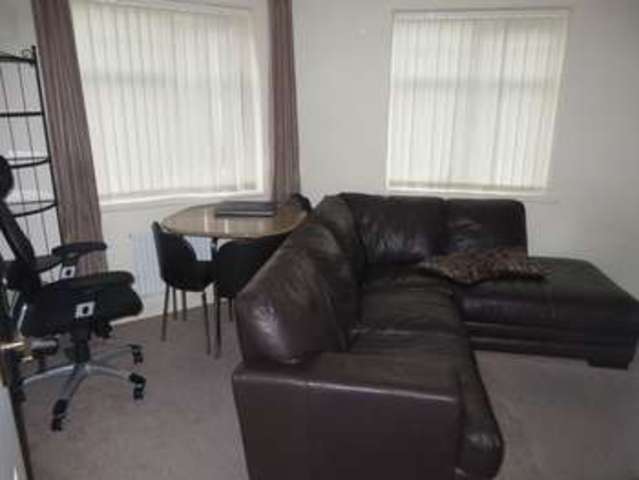  Image of 2 bedroom Flat to rent in Birmingham Road Oldbury B69 at Birmingham Road  Oldbury, B69 4EW