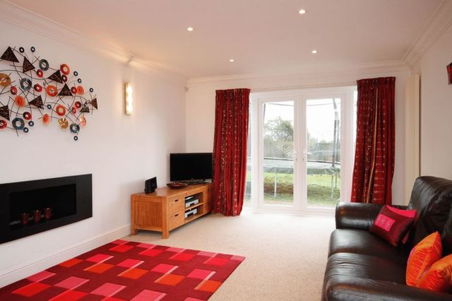  Image of 7 bedroom Detached house to rent in Bishops Field Aston Clinton Aylesbury HP22 at Bishops Field  Aston Clinton, HP22 5BB