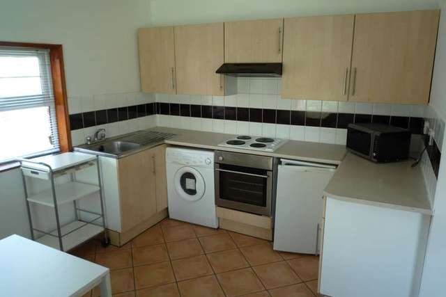 Image of 1 bedroom Apartment to rent in Blackall Road Exeter EX4 at Blackall Road  Exeter, EX4 4HE