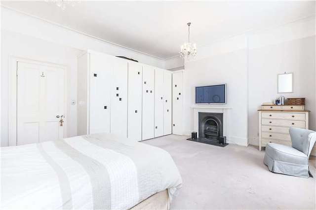  Image of 4 bedroom Terraced house for sale in Blackheath Road London SE10 at London  Greenwich, SE10 8PE