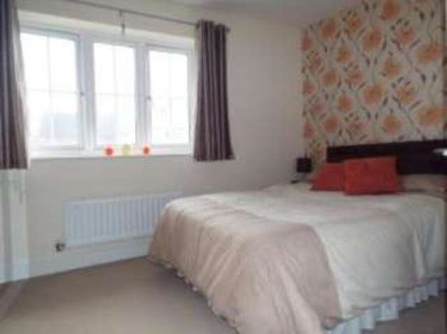  Image of 1 bedroom Flat for sale in Kelmscott Way Bognor Regis PO21 at 18 Kelmscott Way Bognor Regis Aldwick, PO21 5DQ
