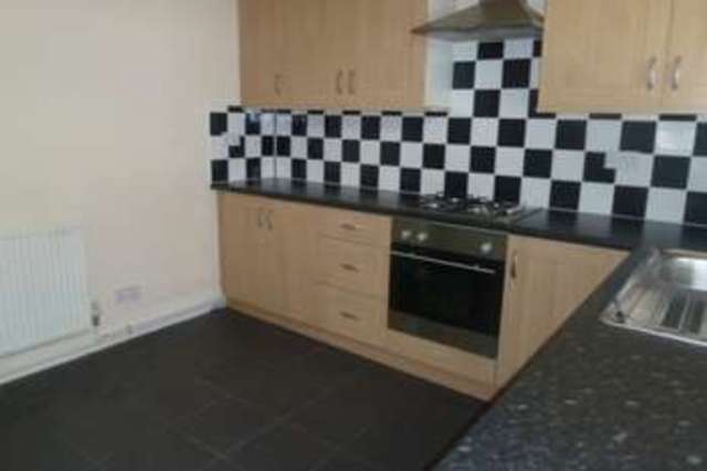  Image of 2 bedroom Terraced house to rent in Blanche Street Rochdale OL12 at Rochdale OL12 0EJ Rochdale, OL12 0EJ