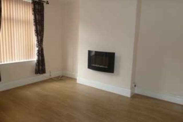  Image of 2 bedroom Terraced house to rent in Blanche Street Rochdale OL12 at Rochdale OL12 0EJ Rochdale, OL12 0EJ