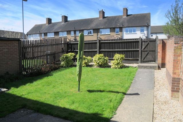  Image of 2 bedroom Terraced house to rent in Blickling Road Old Catton Norwich NR6 at Blickling Road  Norwich, NR6 6DQ