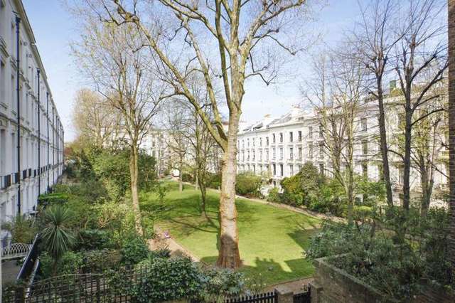  Image of 2 bedroom Ground Flat to rent in Blomfield Road London W9 at Blomfield Road  London, W9 2PA