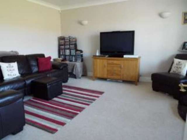  Image of 5 bedroom Detached house for sale in Downs Way Bookham Leatherhead KT23 at Bookham Leatherhead Great Bookham, KT23 4BW
