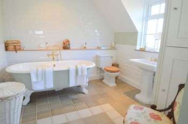  Image of 5 bedroom Detached house for sale in Bouts Lane Inkberrow Worcester WR7 at Bouts Lane Inkberrow Worcester, WR7 4HP