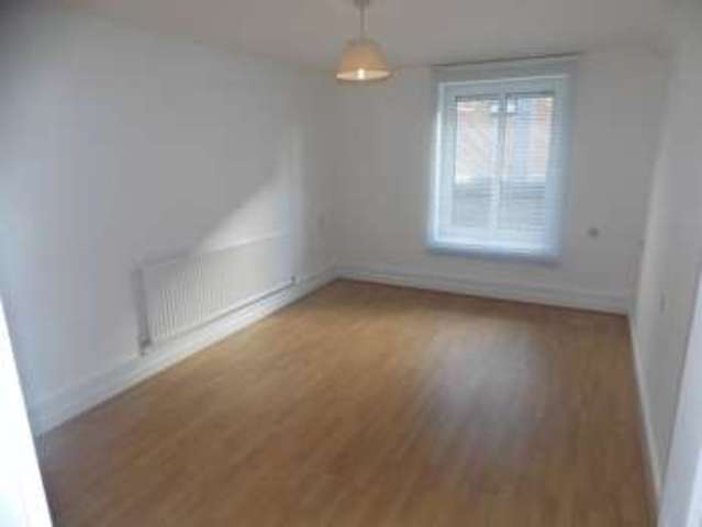  Image of 1 bedroom Flat to rent in Bow Common Lane London E3 at Bow Common Lane  London, E3 4AU