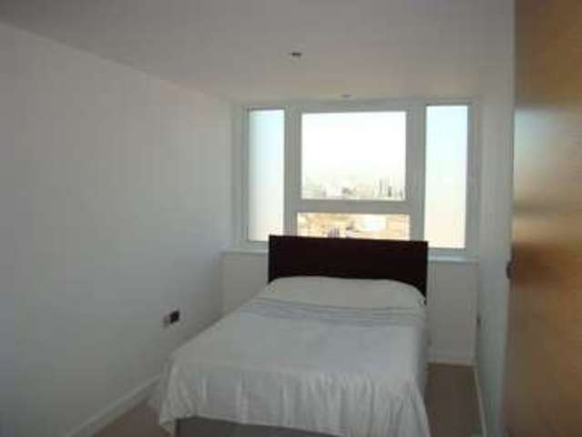  Image of 2 bedroom Flat to rent in Rainhill Way London E3 at Rainhill Way  London, E3 3JE
