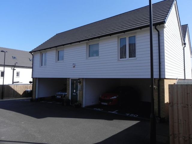  Image of 2 bedroom Mews to rent in Bowhill Way Harlow CM20 at Bowhill Way  Harlow, CM20 1FH