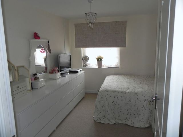  Image of 2 bedroom Mews to rent in Bowhill Way Harlow CM20 at Bowhill Way  Harlow, CM20 1FH