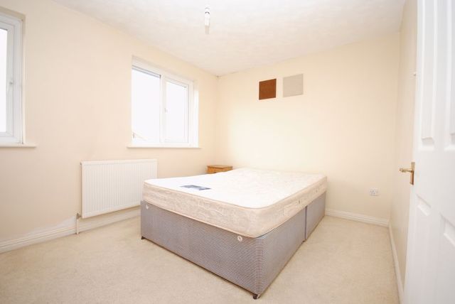  Image of 2 bedroom Terraced house for sale in Bracklesham Close Southampton SO19 at Bracklesham Close  Southampton, SO19 8TD