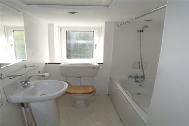  Image of 1 bedroom Flat to rent in Braeside Street Glasgow G20 at North Kelvinside Glasgow Glasgow, G20 6QT