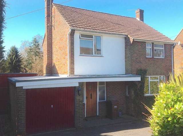  Image of 3 bedroom Detached house for sale in Hurtis Hill Crowborough TN6 at Hurtis Hill  Crowborough, TN6 3BL