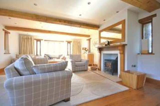  Image of 4 bedroom Detached house for sale in Brampton Abbotts Ross-on-Wye HR9 at Overton Farm Brampton Abbotts Ross-On-Wye, HR9 7JG