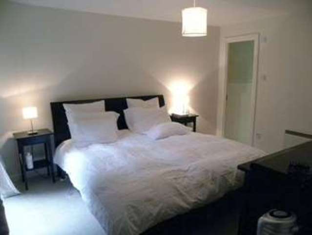  Image of 2 bedroom Flat to rent in Branch Road London E14 at Branch Road  London, E14 7JY