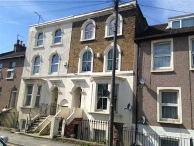  Image of Studio flat to rent in Brandon Street Gravesend DA11 at Gravesend Kent Perry Street, DA11 0PL