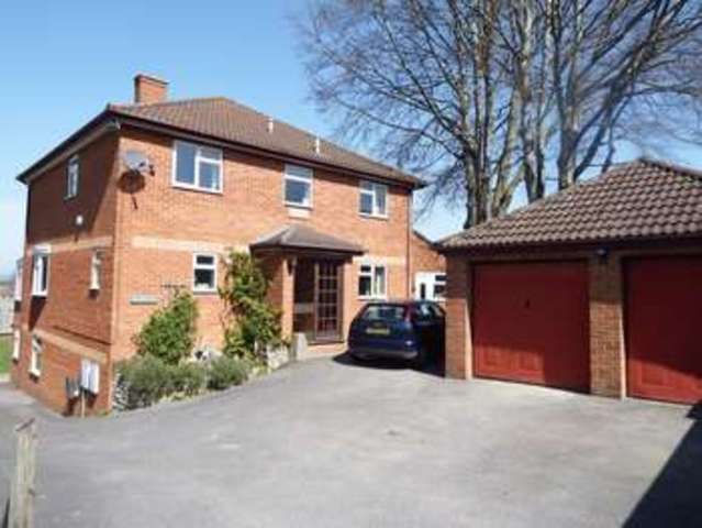  Image of 4 bedroom Detached house for sale in Bratton Road Westbury BA13 at Bratton Road  Westbury, BA13 3EP