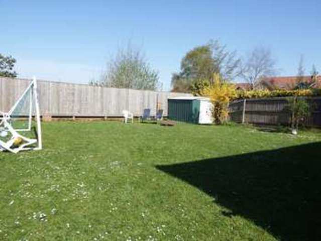  Image of 4 bedroom Detached house for sale in Bratton Road Westbury BA13 at Bratton Road  Westbury, BA13 3EP