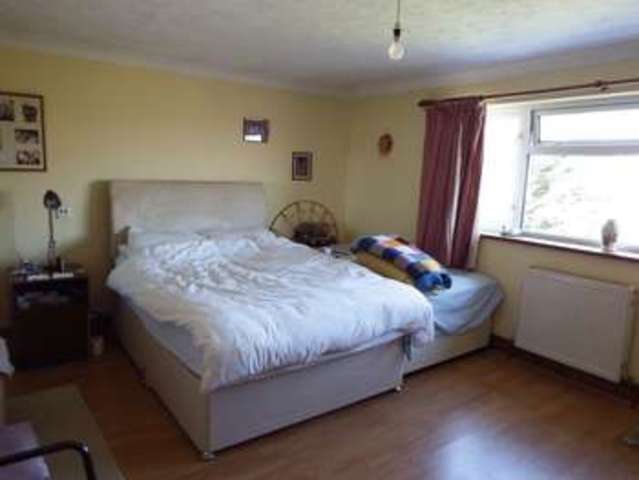  Image of 4 bedroom Detached house for sale in Bratton Road Westbury BA13 at Bratton Road  Westbury, BA13 3EP