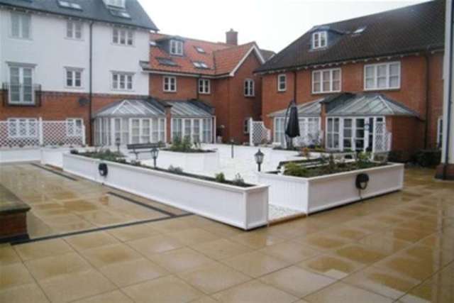  Image of 1 bedroom Flat to rent in Hart Street Brentwood CM14 at Brentwood, CM14 4AR