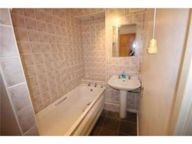  Image of 2 bedroom Flat to rent in Briary Road Portishead Bristol BS20 at Briary Road  Portishead, BS20 6NE