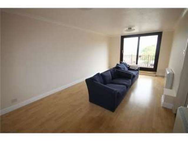  Image of 2 bedroom Flat to rent in Briary Road Portishead Bristol BS20 at Briary Road  Portishead, BS20 6NE