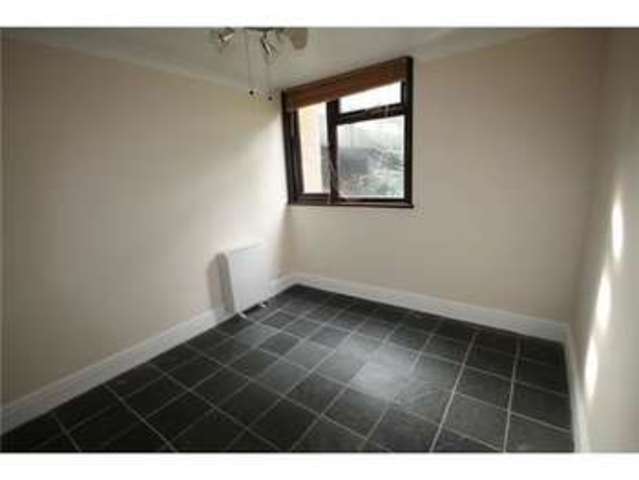  Image of 2 bedroom Flat to rent in Briary Road Portishead Bristol BS20 at Briary Road  Portishead, BS20 6NE