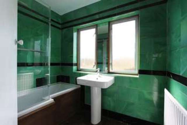  Image of 3 bedroom Property for sale in Bricknell Avenue Hull HU5 at Bricknell Avenue  Hull, HU5 4TN