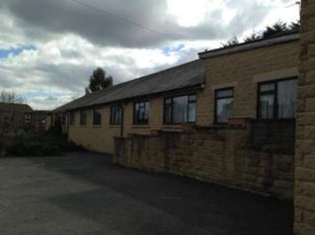  Image of 24 bedroom Detached house for sale in Carr Green Lane Brighouse HD6 at West Yorkshire  Rastrick, HD6 3LT