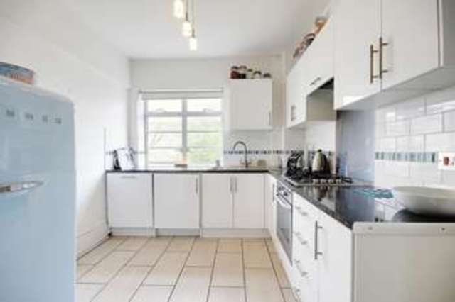  Image of 1 bedroom Flat for sale in The Broadway London N8 at The Broadway  Crouch End, N8 9SW