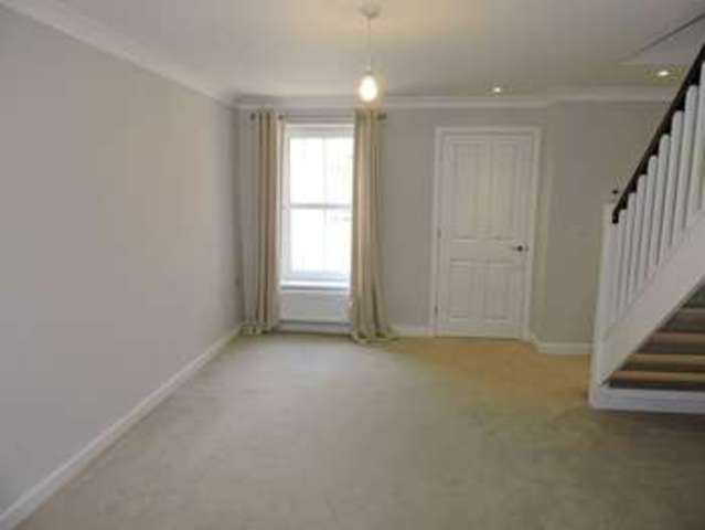  Image of 2 bedroom Terraced house to rent in Brockham Grange Sherfield-on-Loddon Hook RG27 at Brockham Grange Sherfield-On-Loddon Hook, RG27 0FT