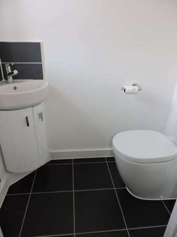  Image of 2 bedroom Terraced house to rent in Brockham Grange Sherfield-on-Loddon Hook RG27 at Brockham Grange Sherfield-On-Loddon Hook, RG27 0FT