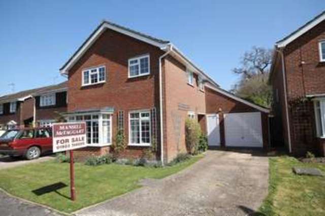  Image of 4 bedroom Detached house for sale in Brook Close Storrington Pulborough RH20 at Brook Close Storrington Pulborough, RH20 3NT