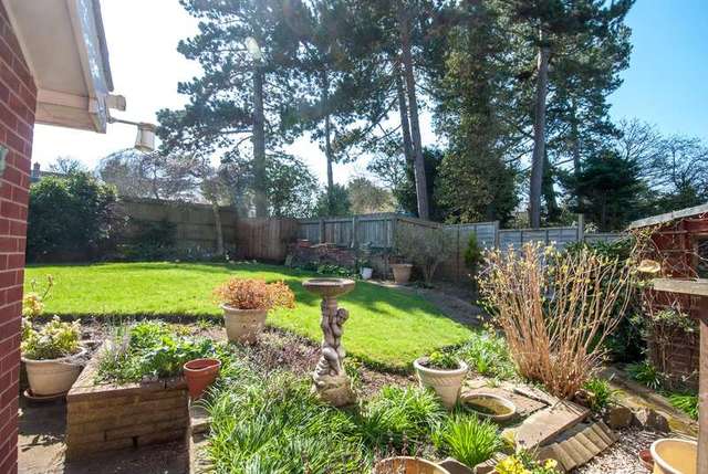  Image of 4 bedroom Detached house for sale in Brook Street Burton-on-the-Wolds Loughborough LE12 at Burton On The Wolds, LE12 5AB