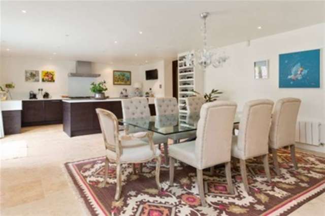  Image of 5 bedroom Detached house to rent in Brox Road Ottershaw Chertsey KT16 at Chertsey, KT16 0RA