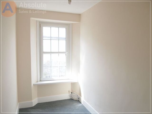  Image of 2 bedroom Flat for sale in Brunswick Terrace Torquay TQ1 at Brunswick Terrace Torre St Marychurch, TQ1 4AE