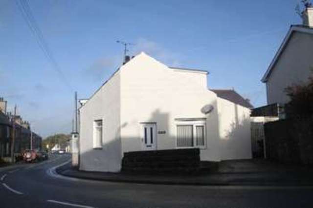  Image of 2 bedroom Terraced house for sale in Brynsiencyn Llanfairpwllgwyngyll LL61 at Brynsiencyn, LL61 6UG