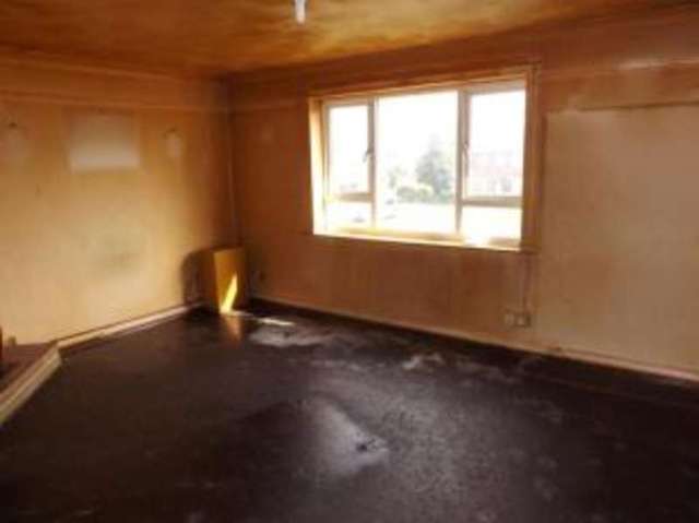  Image of 2 bedroom Maisonette for sale in Three Firs Way Burghfield Common Reading RG7 at Burghfield Common Reading Burghfield Common, RG7 3QJ