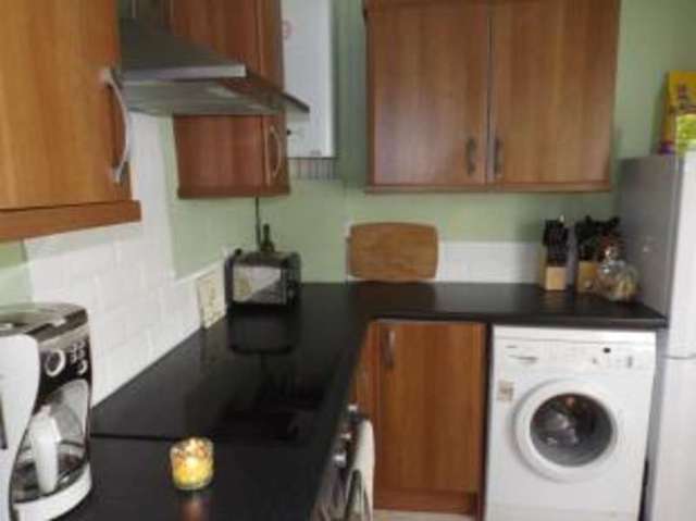  Image of 1 bedroom Flat for sale in Burnham Avenue Bognor Regis PO21 at Bognor Regis West Sussex Bognor Regis, PO21 2LB