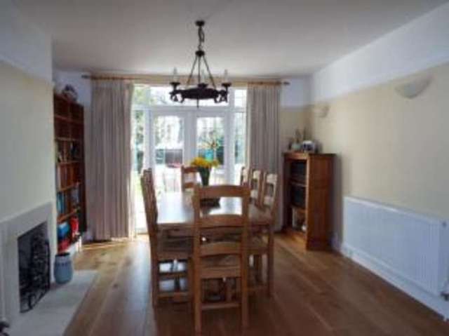  Image of 4 bedroom Detached house for sale in High Road Byfleet West Byfleet KT14 at Byfleet West Byfleet Byfleet, KT14 7DD