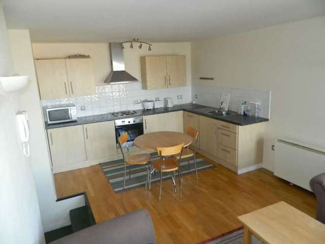  Image of 2 bedroom Flat to rent in Calderwood Street London SE18 at Calderwood Street Woolwich London, SE18 6JF