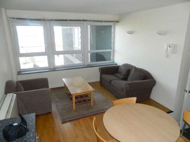  Image of 2 bedroom Flat to rent in Calderwood Street London SE18 at Calderwood Street Woolwich London, SE18 6JF