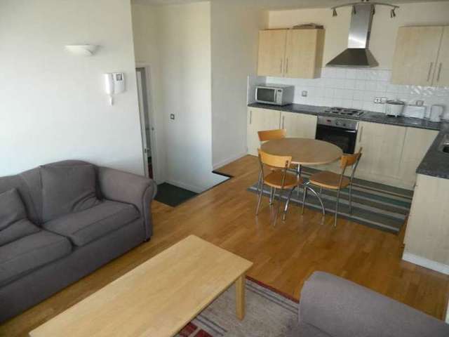  Image of 2 bedroom Flat to rent in Calderwood Street London SE18 at Calderwood Street Woolwich London, SE18 6JF