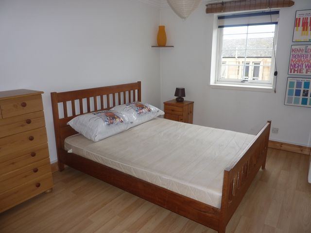  Image of 1 bedroom Flat to rent in Caledonian Crescent Edinburgh EH11 at Fountainbridge Edinburgh Edinburgh, EH11 2AQ