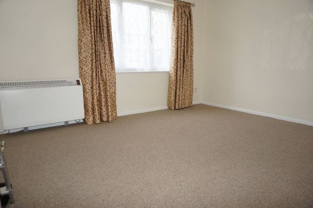  Image of 2 bedroom Flat for sale in Porthmellon Gardens Callington PL17 at Porthmellon Gardens  Callington, PL17 7QL