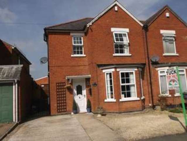  Image of 3 bedroom Semi-Detached house to rent in Calton Road Linden Gloucester GL1 at Calton Road Linden Gloucester, GL1 5ER