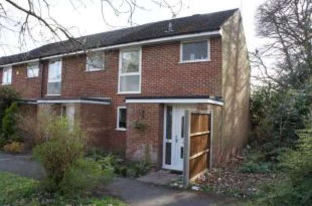  Image of 3 bedroom End of Terrace for sale in Inglewood Avenue Camberley GU15 at Camberley Surrey Camberley, GU15 1RL
