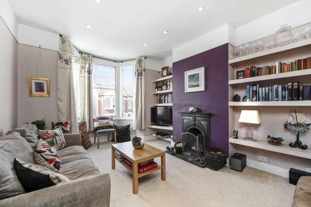  Image of 2 bedroom Flat for sale in Cambray Road London SW12 at Cambray Road  London, SW12 0DX